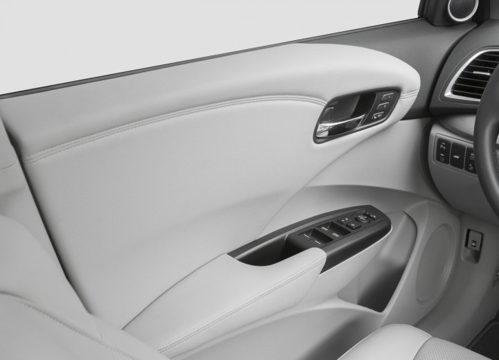 Technische Daten und Spezifikationen für Acura RDX II Restyling - picture 11