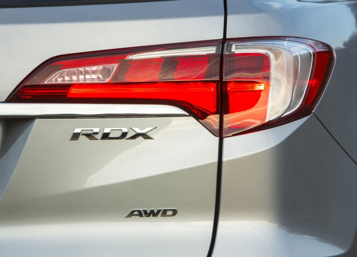 Technische Daten und Spezifikationen für Acura RDX II Restyling - picture 16
