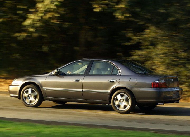 Especificaciones técnicas de Acura TL II (UA5) - picture 2