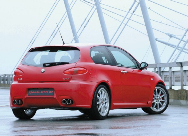 Caractéristiques techniques de Alfa Romeo 147 GTA - picture 2
