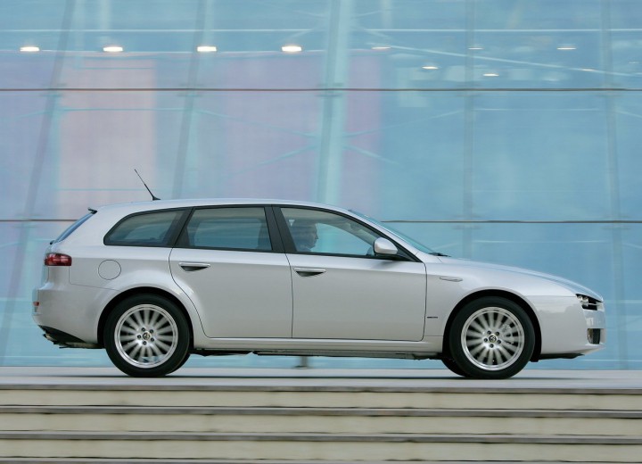 Caractéristiques techniques de Alfa Romeo 159 Sportwagon - picture 2