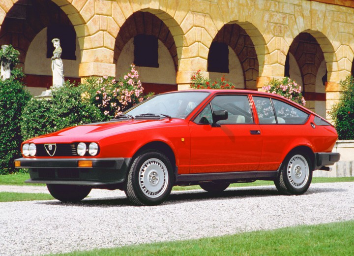 Alfa Romeo Alfetta GT (116) teknik özellikleri - picture 1