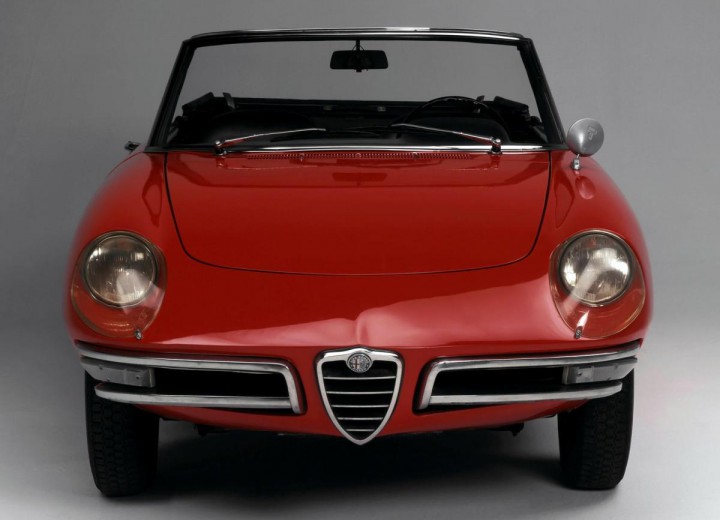 Caractéristiques techniques de Alfa Romeo Spider (105) - picture 2