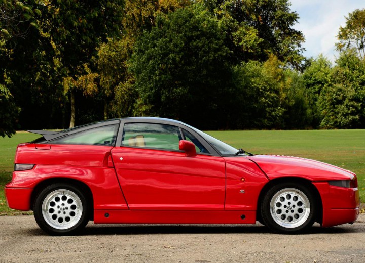 Технические характеристики о Alfa Romeo SZ - picture 4