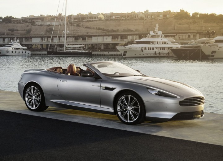 Caractéristiques techniques de Aston Martin DB9 Restyling II Cabriolet - picture 1