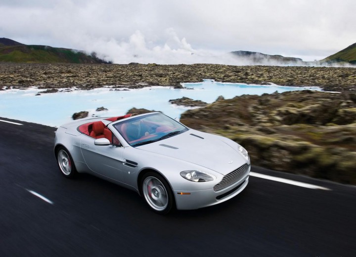 Технически характеристики за Aston Martin V8 Vantage Roadster - picture 1