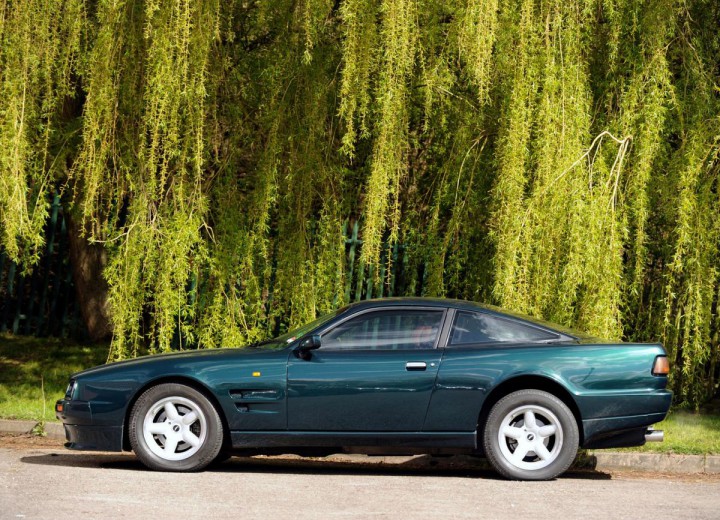 Specificații tehnice pentru Aston Martin Virage Limited Editi - picture 3