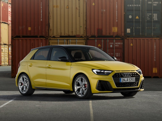 Audi A1 A1 II 2.0 AMT (200hp)