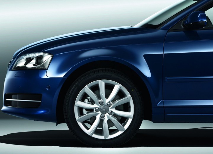 Technical specifications and characteristics for【Audi A3 (8P)】 - picture 25