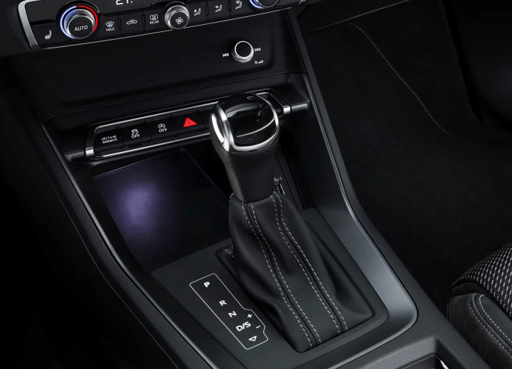 Technische Daten und Spezifikationen für Audi Q3 II (F3) - picture 9