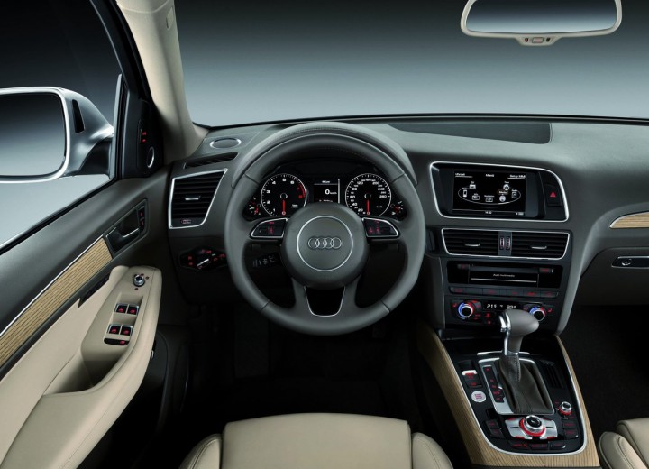 Technical specifications and characteristics for【Audi Q5 (8R) Restyling】 - picture 8