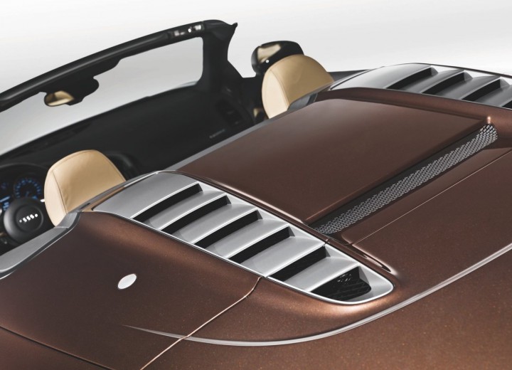 Technical specifications and characteristics for【Audi R8 Cabriolet】 - picture 11