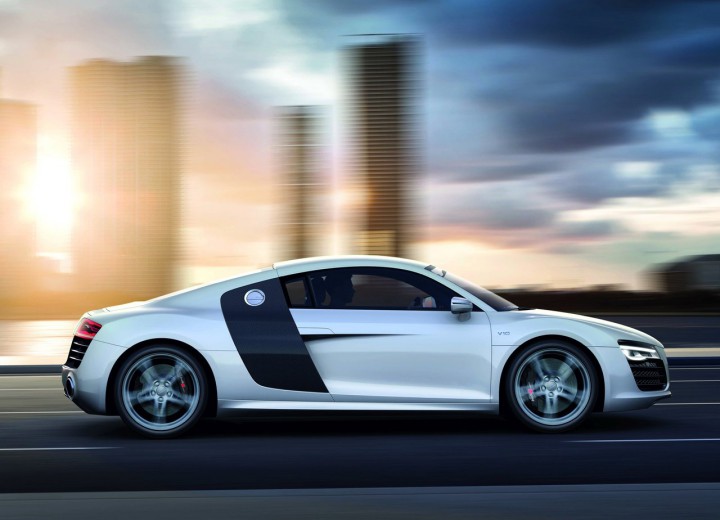 Technical specifications and characteristics for【Audi R8 Coupe Restyling】 - picture 4