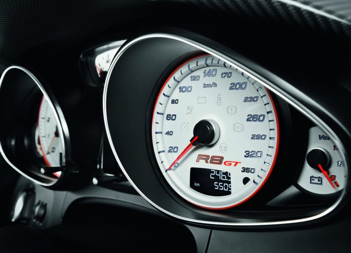 Technical specifications and characteristics for【Audi R8 GT Spyder】 - picture 7