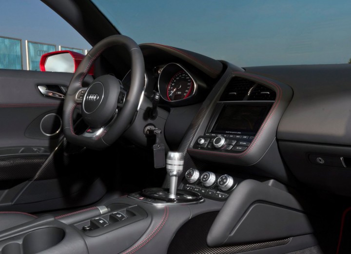 Технические характеристики о Audi R8 Roadster Restyling - picture 9