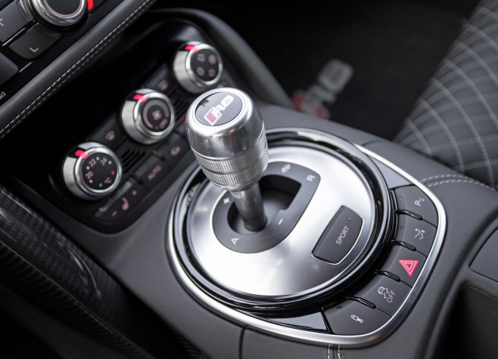 Технические характеристики о Audi R8 Roadster Restyling - picture 10