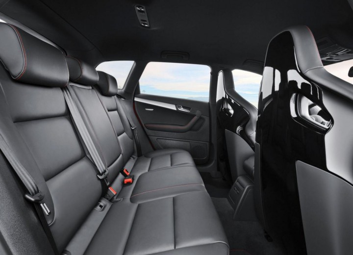 Technical specifications and characteristics for【Audi RS3 Sportback (8P)】 - picture 8