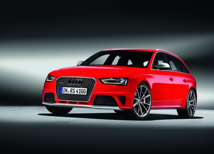 Technical specifications and characteristics for【Audi RS4 Avant (8E)】 - picture 1