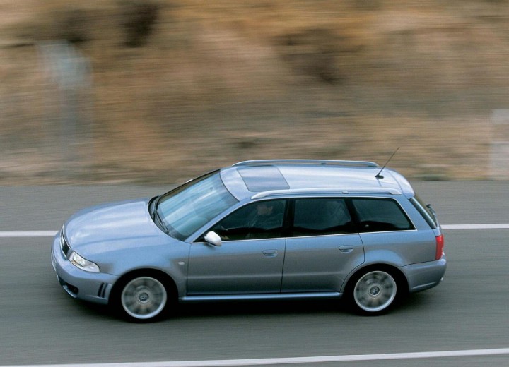 Technical specifications and characteristics for【Audi RS4 Avant】 - picture 3