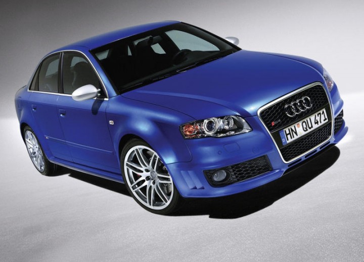 Технически характеристики за Audi RS4 Salon (8E) - picture 1