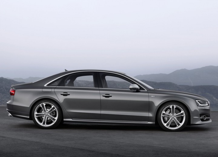 Caractéristiques techniques de Audi S8 III (D4) Resyling - picture 4