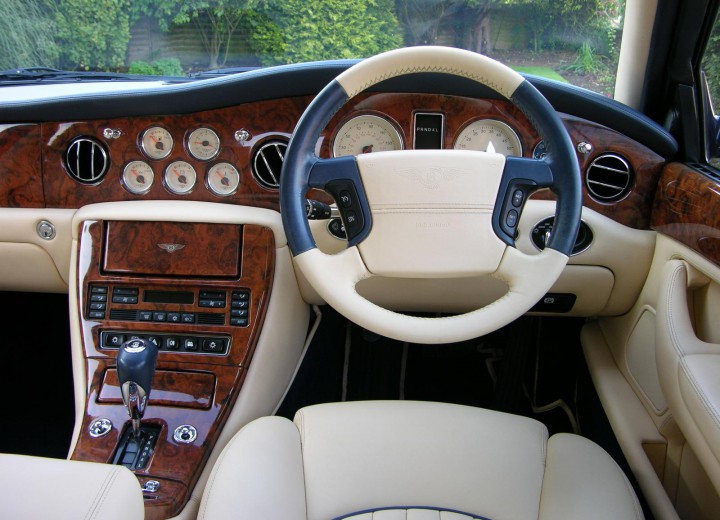 Технические характеристики о Bentley Arnage II - picture 3