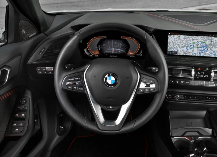 Technical specifications and characteristics for【BMW 1er III (F40)】 - picture 7