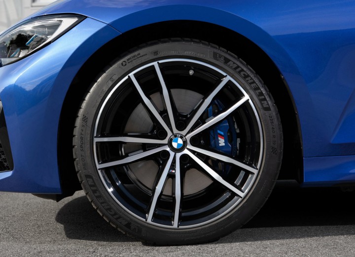 Caractéristiques techniques de BMW 3er (G20) - picture 13