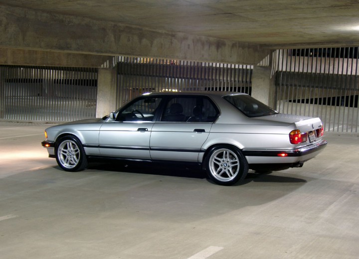Технически характеристики за BMW 7er (E32) - picture 2
