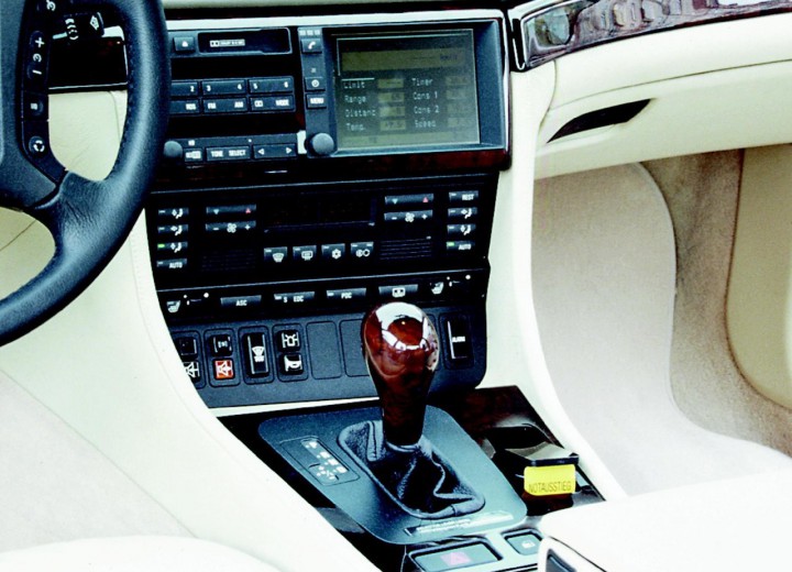 Технически характеристики за BMW 7er (E38) - picture 4