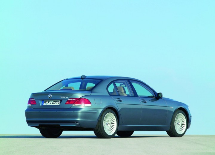 Технически характеристики за BMW 7er (E65/E66 L) - picture 2