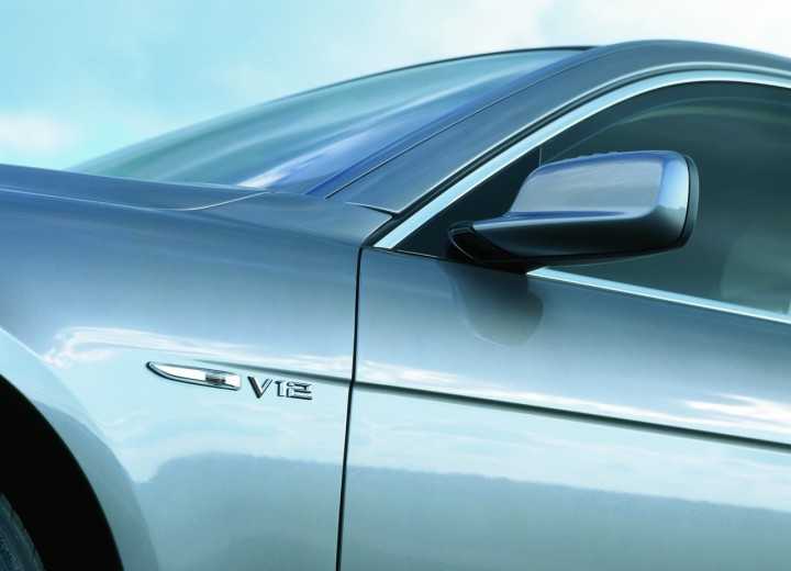 Технически характеристики за BMW 7er (E65/E66 L) - picture 24