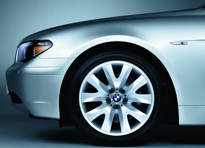 Технически характеристики за BMW 7er (E65/E66 L) - picture 17