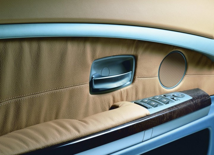 Технически характеристики за BMW 7er (E65/E66 L) - picture 21