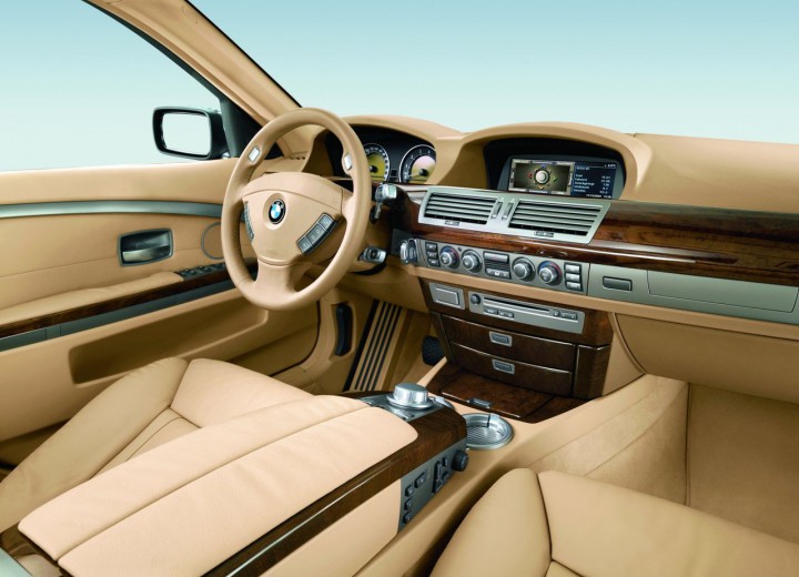Технически характеристики за BMW 7er (E65/E66 L) - picture 9