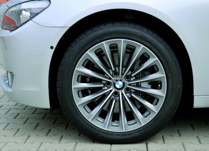 BMW 7er (F01) teknik özellikleri - picture 10