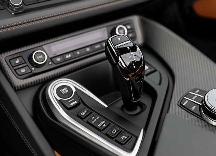 Technische Daten und Spezifikationen für BMW i8 Restyling - picture 6