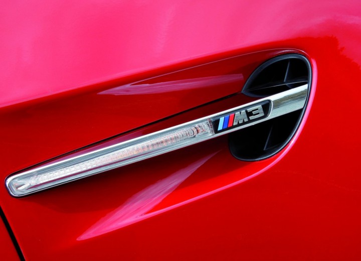 Caractéristiques techniques de BMW M3 Coupe (E92) - picture 17