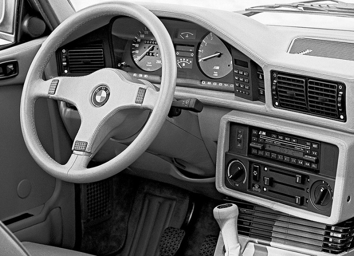 Technische Daten und Spezifikationen für BMW M5 (E28) - picture 2