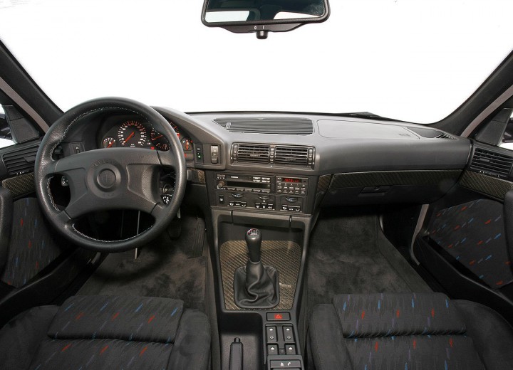 Technische Daten und Spezifikationen für BMW M5 (E34) - picture 8