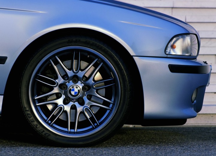 Technische Daten und Spezifikationen für BMW M5 (E39) - picture 9