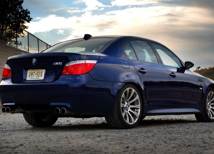 Technische Daten und Spezifikationen für BMW M5 (E60) - picture 8