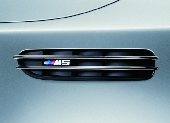 Technische Daten und Spezifikationen für BMW M5 (E60) - picture 15