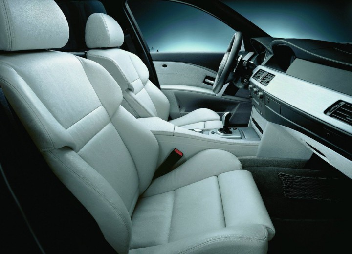 Technische Daten und Spezifikationen für BMW M5 (E60) - picture 17
