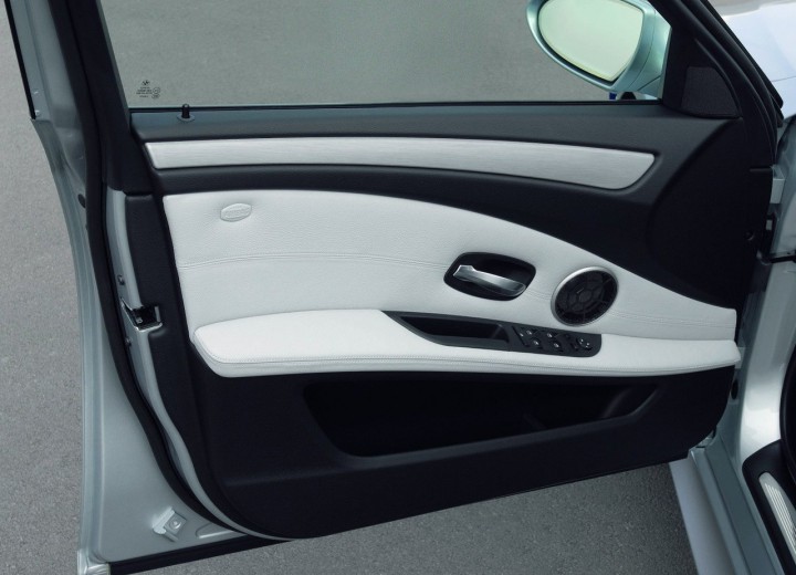 Technische Daten und Spezifikationen für BMW M5 (E60) - picture 16