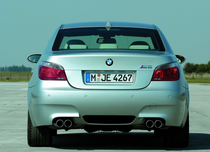 Technische Daten und Spezifikationen für BMW M5 (E60) - picture 6