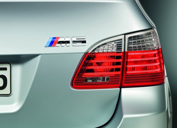 Technische Daten und Spezifikationen für BMW M5 Touring (E61) - picture 17