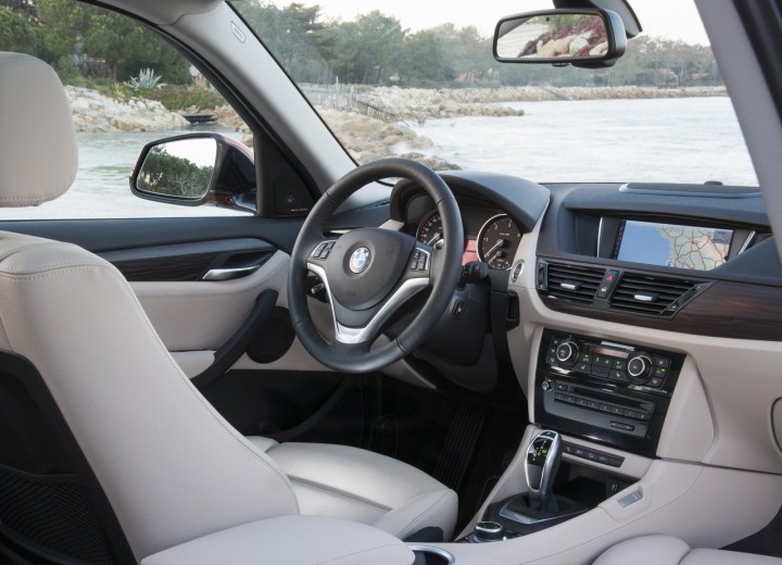 Technical specifications and characteristics for【BMW X1 I (E84) Restyling】 - picture 15