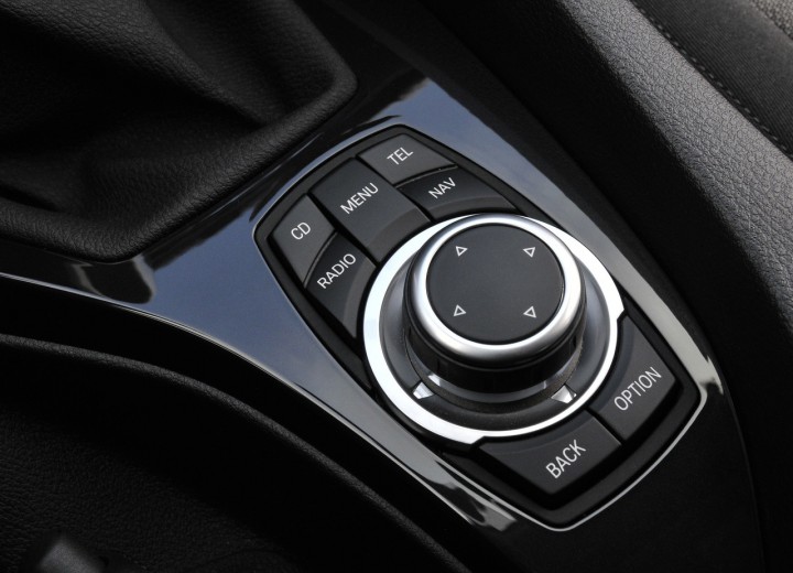 Technical specifications and characteristics for【BMW X1 I (E84)】 - picture 17