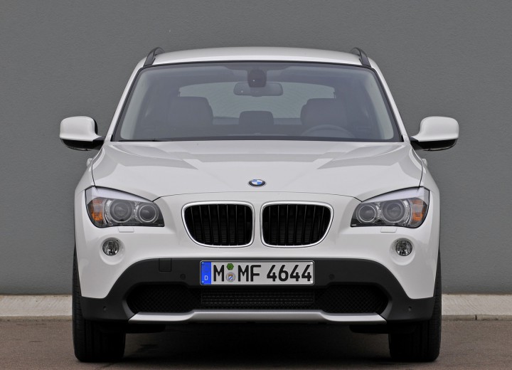 Technical specifications and characteristics for【BMW X1 I (E84)】 - picture 2
